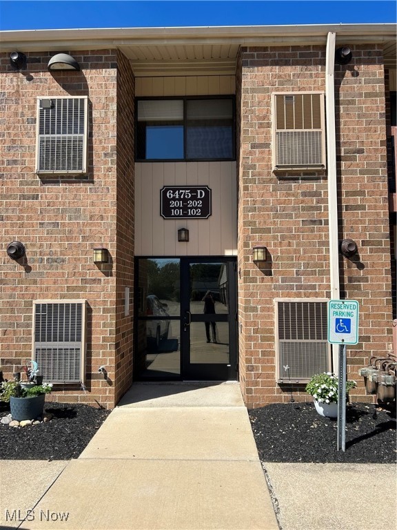 Best bargain in Parma Hts/Parma area! Beautiful move in condition condo. 1144 sq ft is bigger than a lot of nearby homes. Large rooms. Enter into spacious L shaped living room/dining room combo. Enter updated kitchen from here featuring all appliances: range, refrigerator, dishwasher and microwave. Head down hallway and first room on right is laundry room with washer and dryer included. Spacious guest bath is next to guest bedroom. Enter master bedroom and you'll find large room, double closets and private full master bath. Balcony off living room sliding patio doors. Garage space #35
