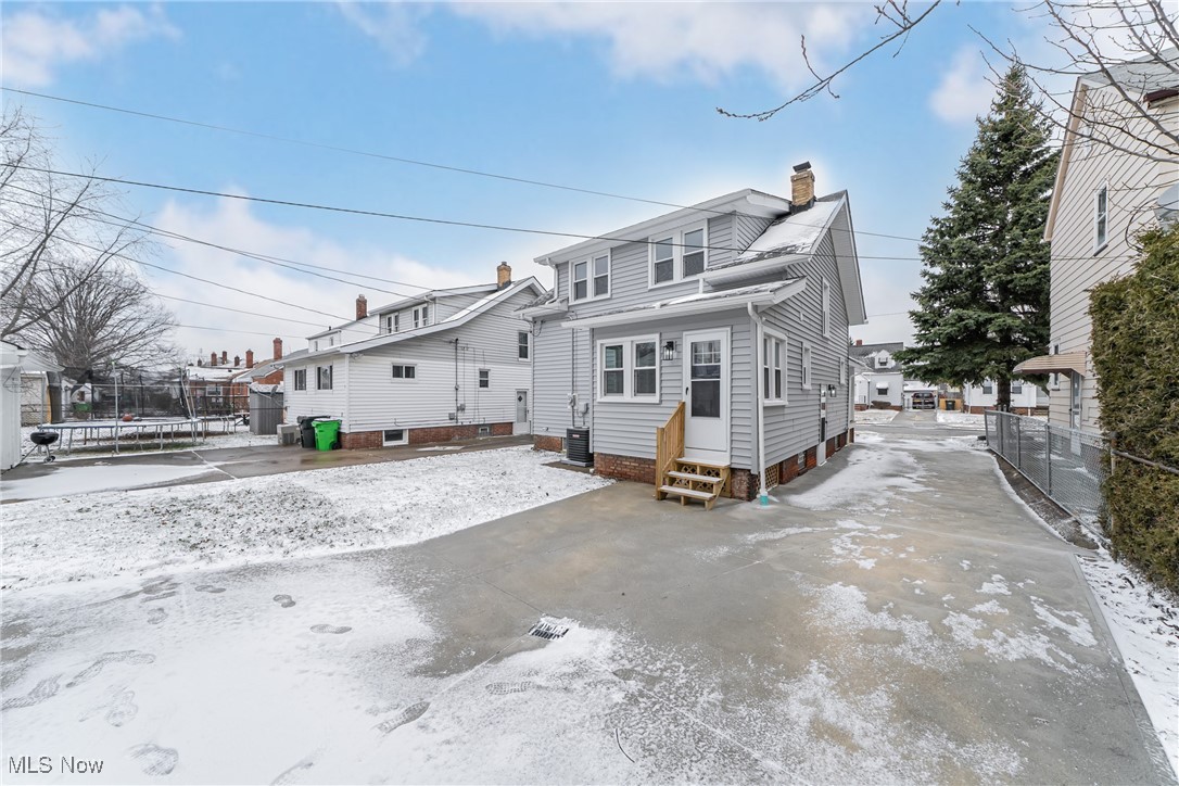 21950 Wilmore Avenue, Euclid, Ohio image 27