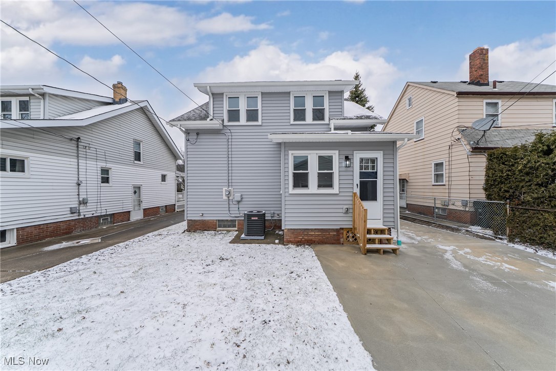21950 Wilmore Avenue, Euclid, Ohio image 28