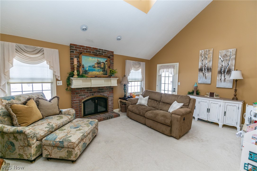 Macintosh Farms - Residential