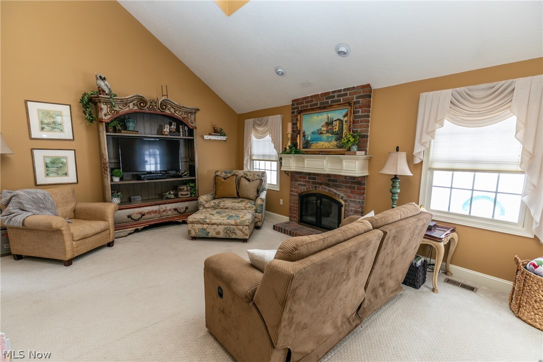 Macintosh Farms - Residential