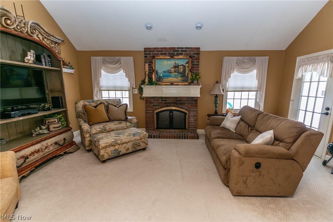 Macintosh Farms - Residential