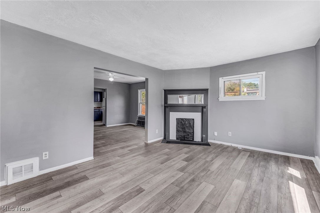3314 W 86th Street