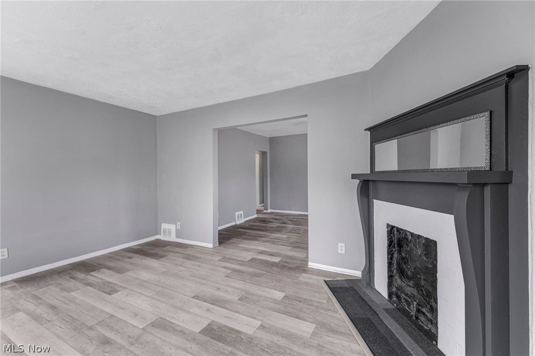 3314 W 86th Street