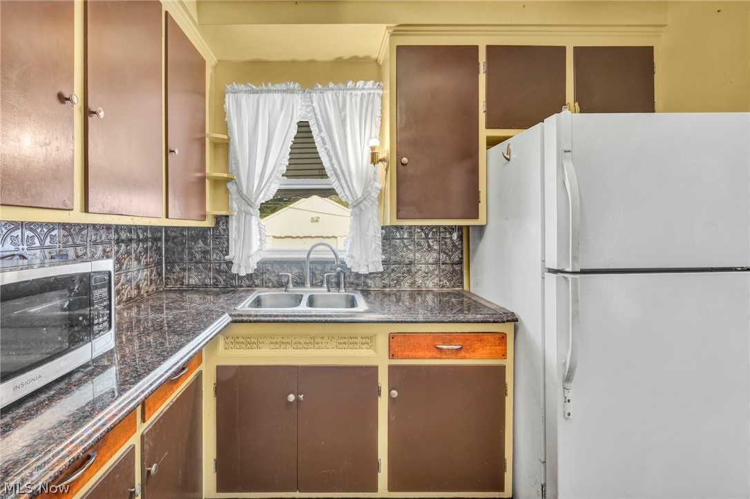 May-Fields/Belvoir Blvd S - Residential