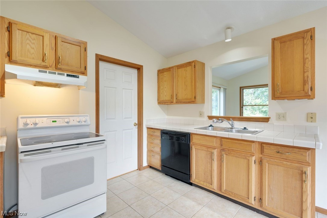 Avon Woods - Residential