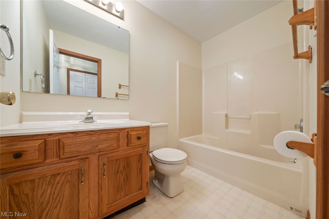 Avon Woods - Residential