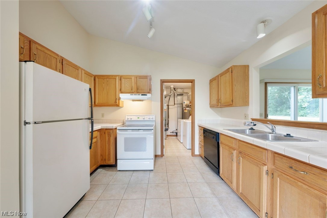 Avon Woods - Residential