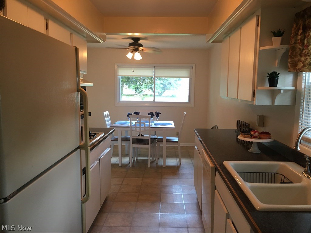 Church Hill Manor - Residential