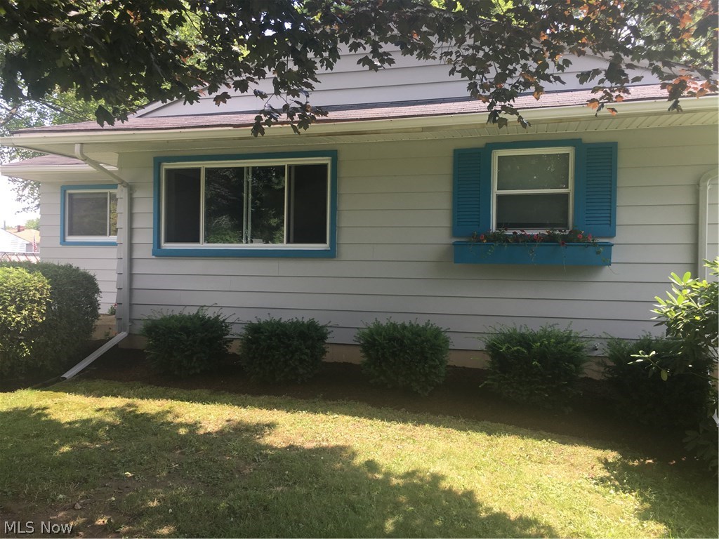 Church Hill Manor - Residential