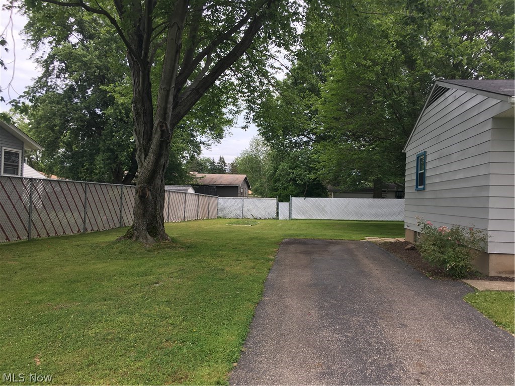 Church Hill Manor - Residential