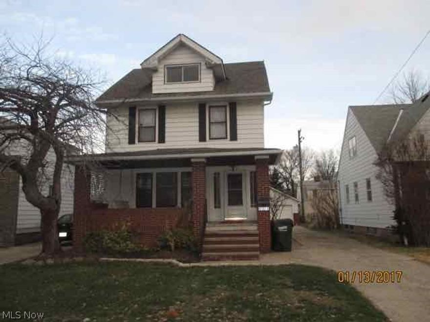 Well maintained colonial, hard wood throughout, built-ins, two car detached garage, large front porch with swing, landscaped yard, 4 bed, 1.2 bath. Move in ready.