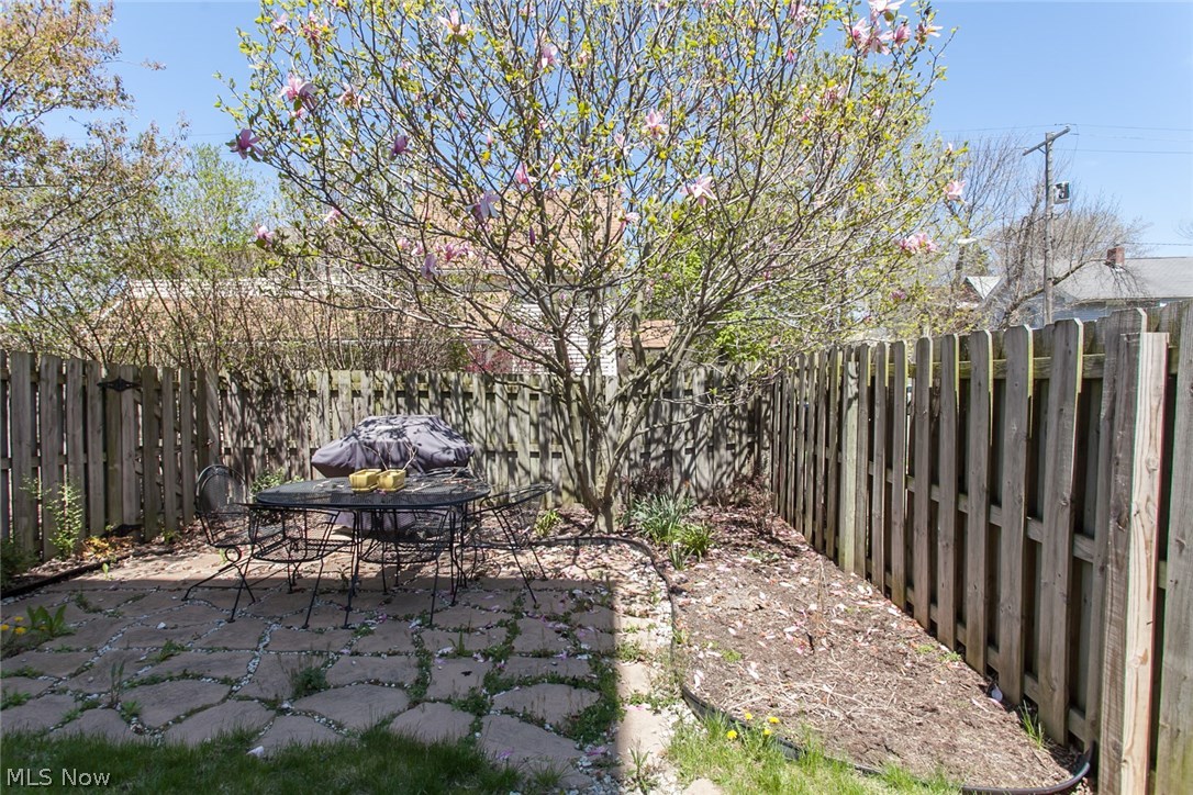 Benedict & Root - Residential