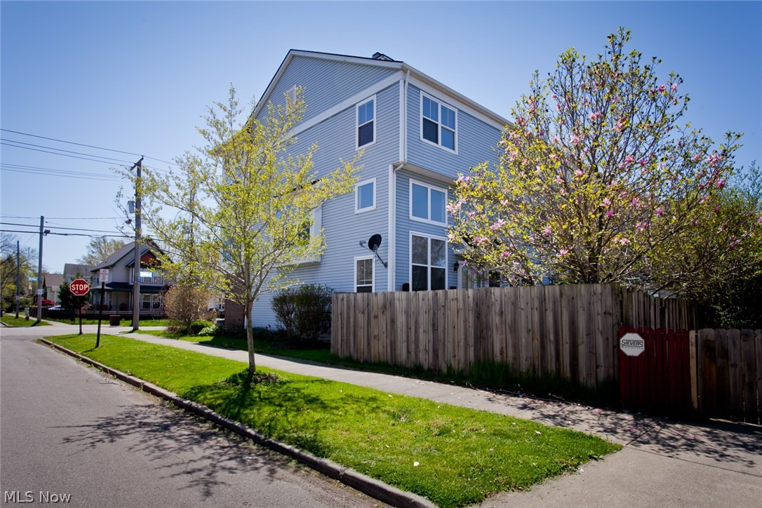 Benedict & Root - Residential