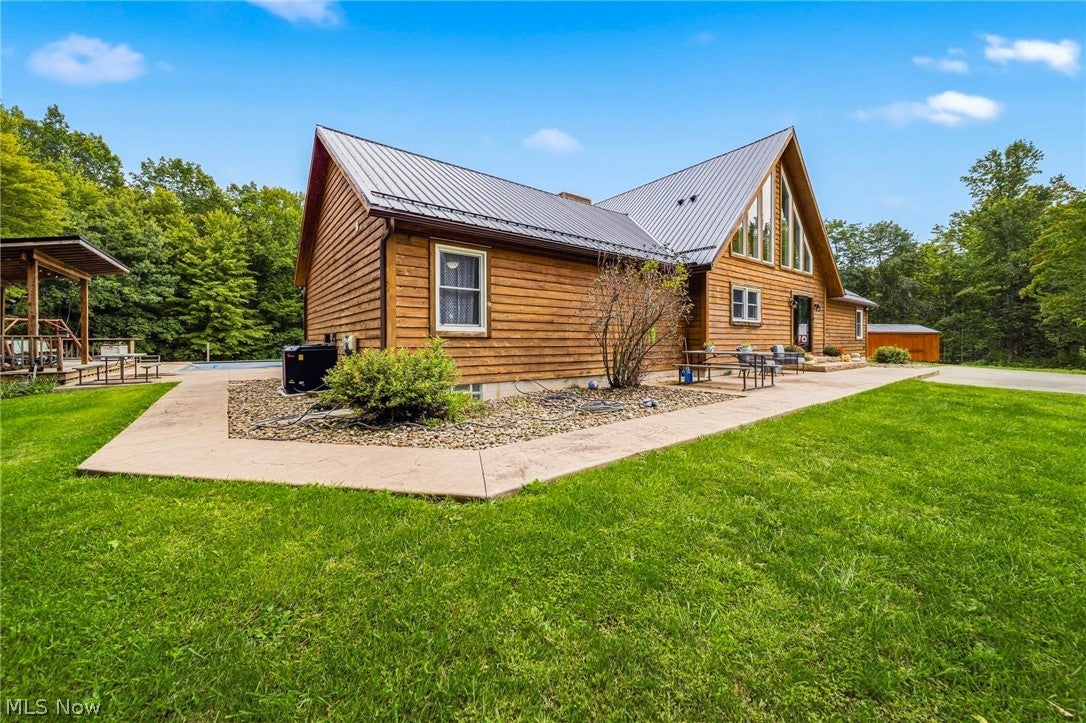 1796 Van Pelt Road