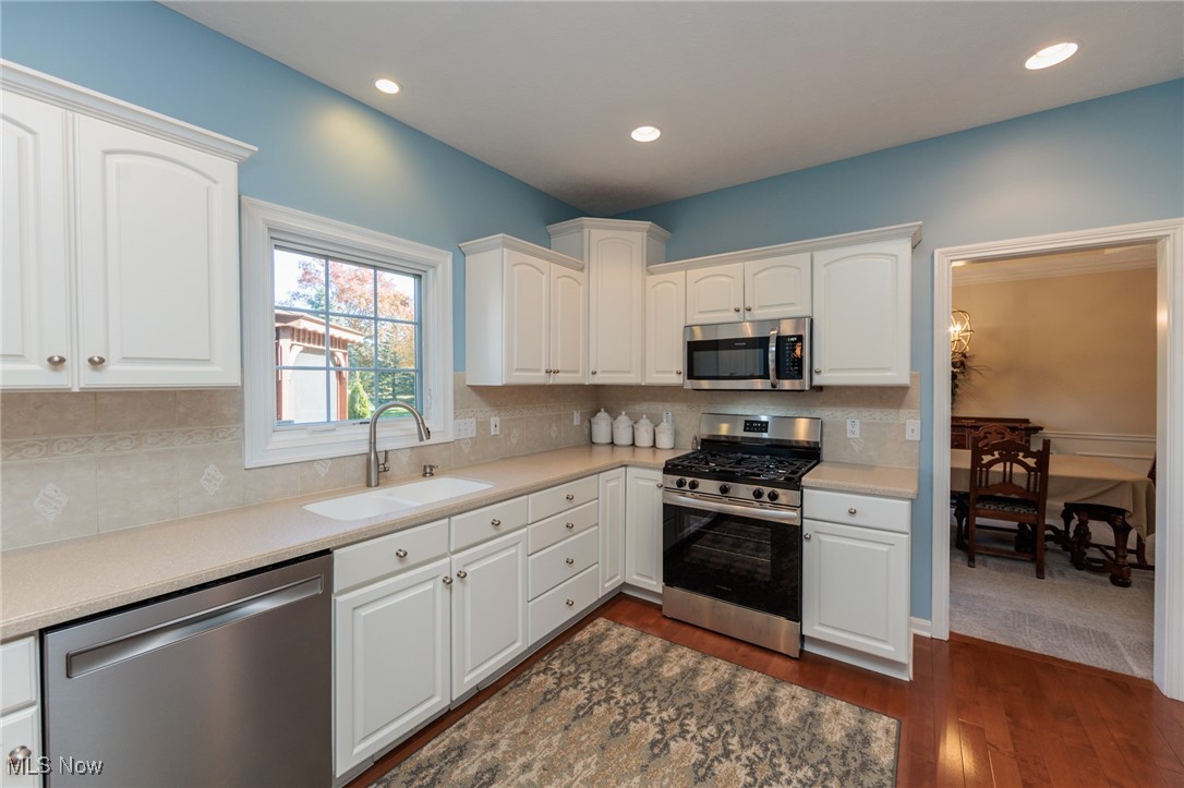 Fox Meadows - Residential