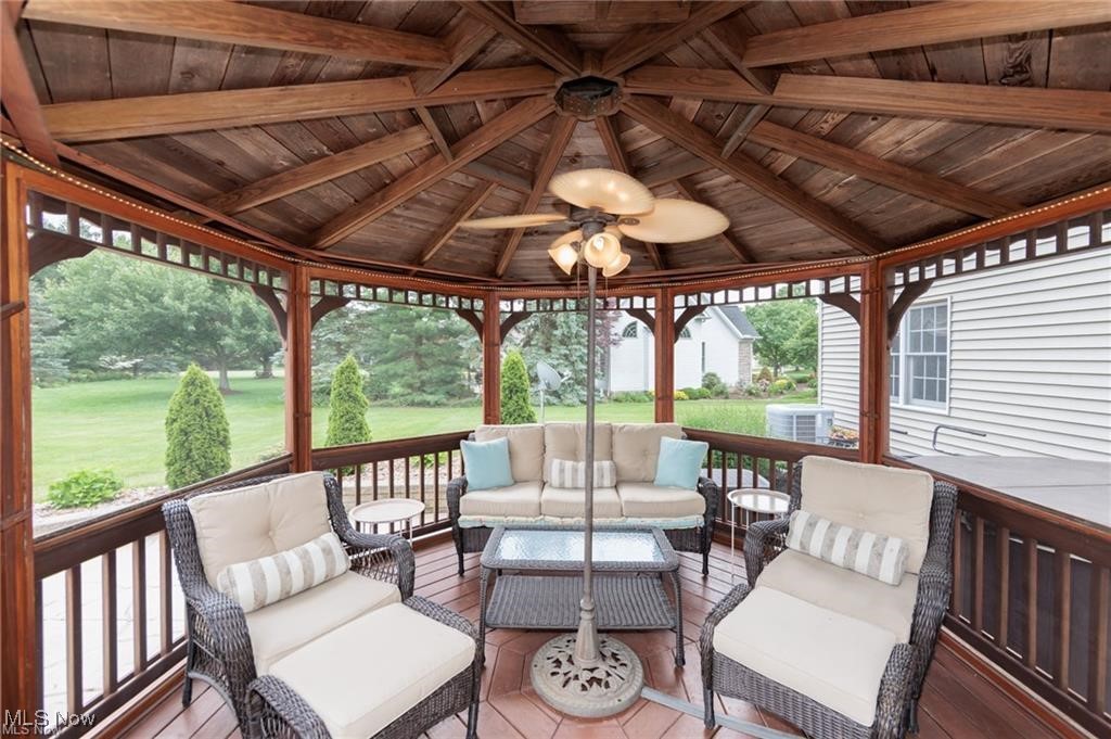 Fox Meadows - Residential