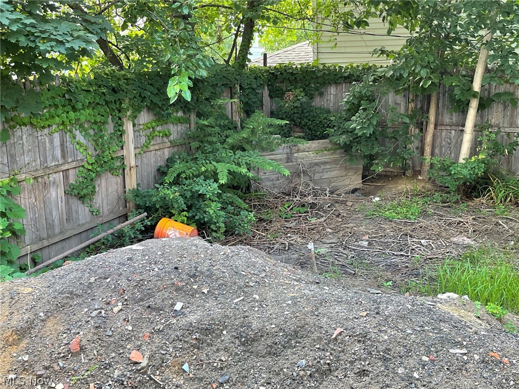 S E Stone - Residential