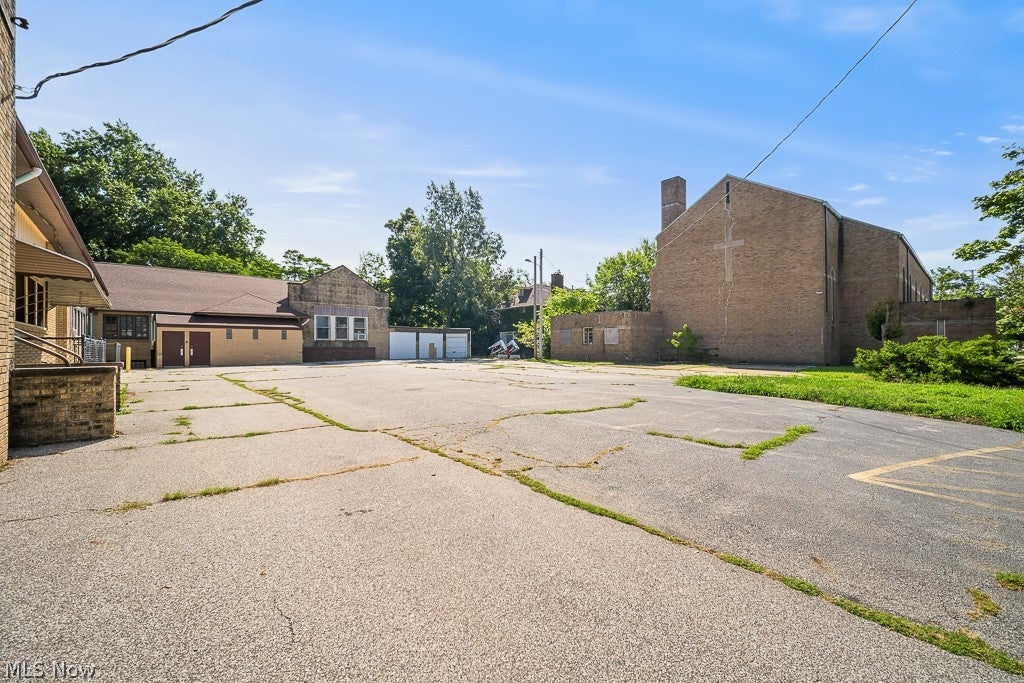799 E 82nd Street