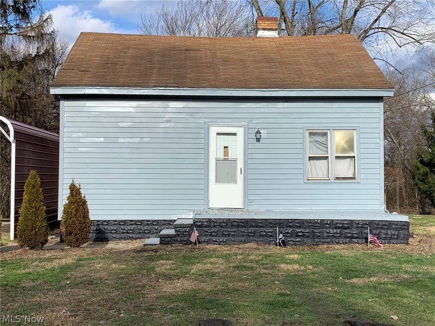 Investors have a look and make an offer! Single Story Ranch Style home on ¾ of an acre. The area is private and secluded on the edge of town. The rear of the parcel backs up to Stillwater Creek for assessable fishing or a camp site on your own property. Home sells “as is”. With a little TLC this home would make a great investment property.