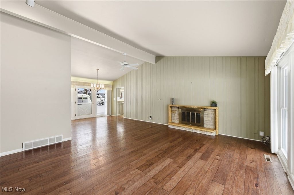 Photo of 5282 Dogwood Trail, Lyndhurst, OH 44124 (MLS # 5183030)