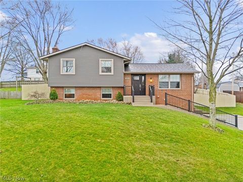 Homes For Sale - 2120 Edmar Street<br/> Stark County, Louisville, OH 44641