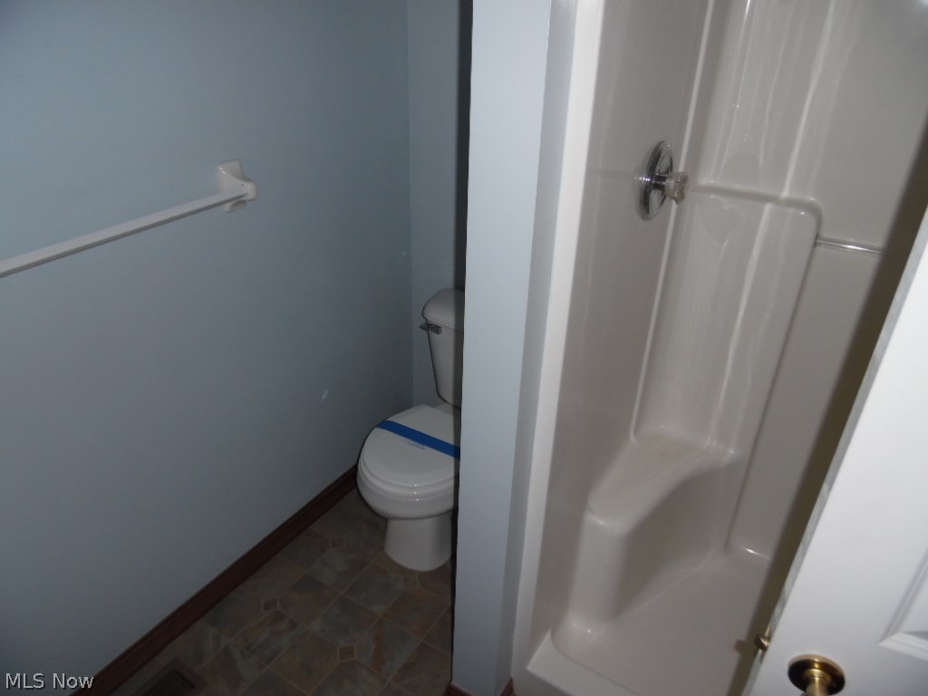 Robin Rdg Condos Ph L 50 - Residential