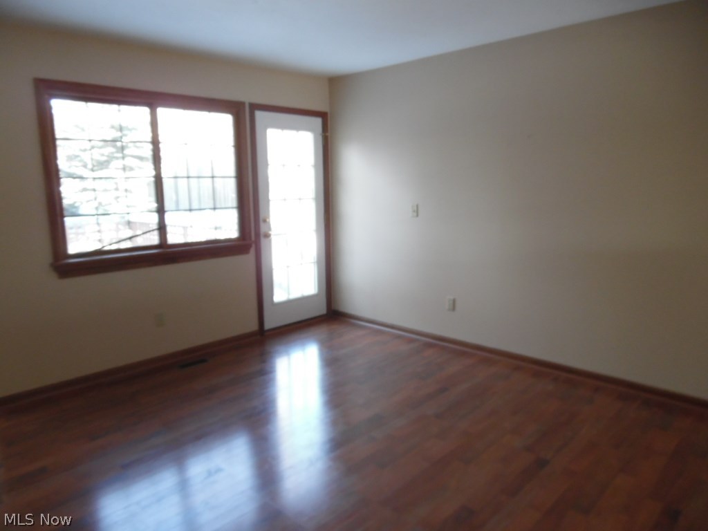 Robin Rdg Condos Ph L 50 - Residential