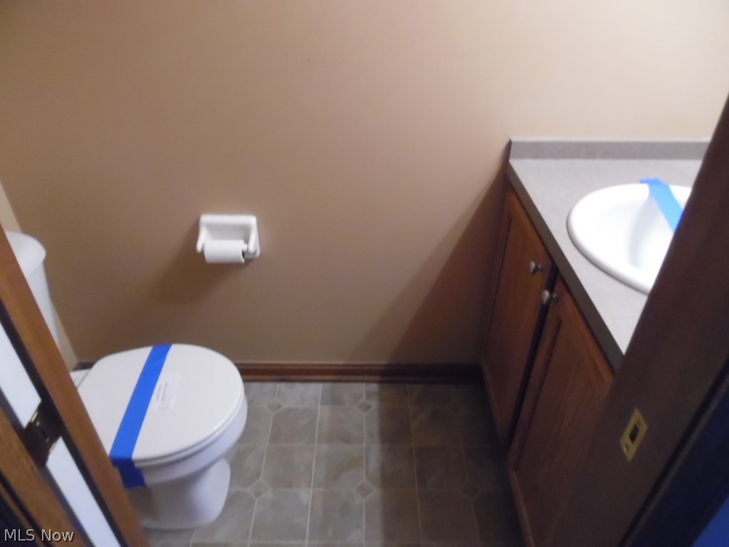 Robin Rdg Condos Ph L 50 - Residential