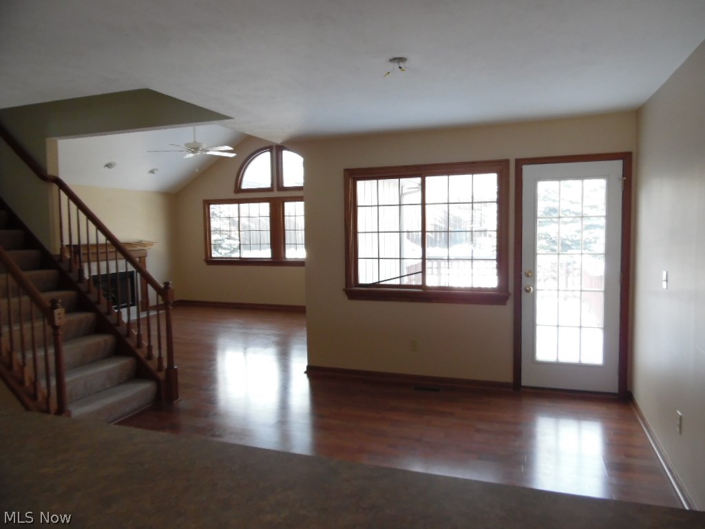 Robin Rdg Condos Ph L 50 - Residential