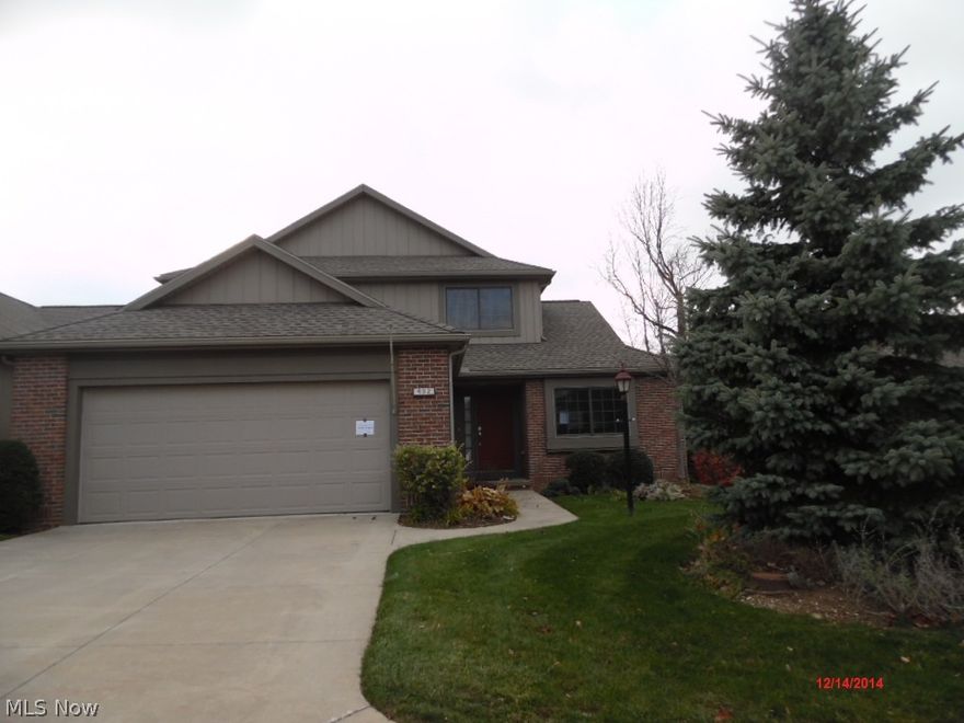 Neutral, Light and Airy 3 bed 3.5 condo - End Unit!  Neutral decor throughout, attached garage, full finished basement with a wet bar- great for entertaining or perfect 'man cave'.  Spacious deck on the back that overlooks the grounds.  So much potential!  Don't miss out!