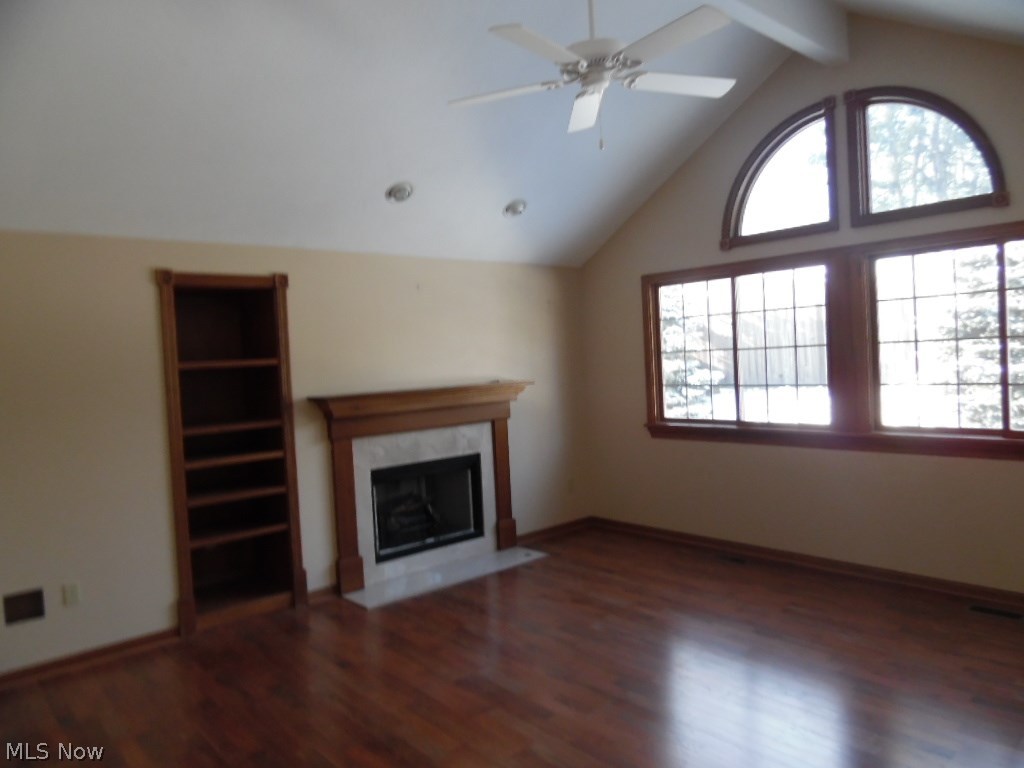 Robin Rdg Condos Ph L 50 - Residential