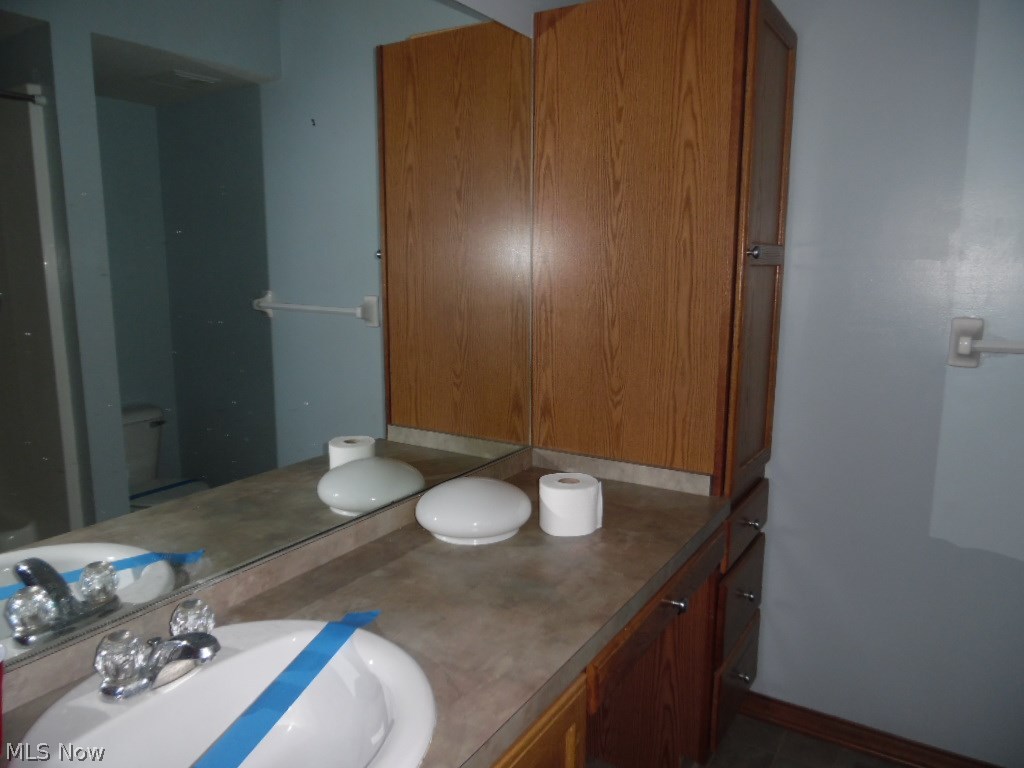 Robin Rdg Condos Ph L 50 - Residential