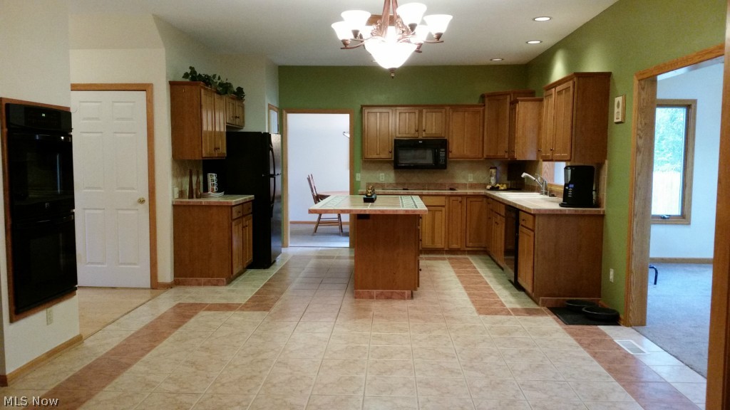 OaklawnEst RE PLAT Lot 25 All - Residential