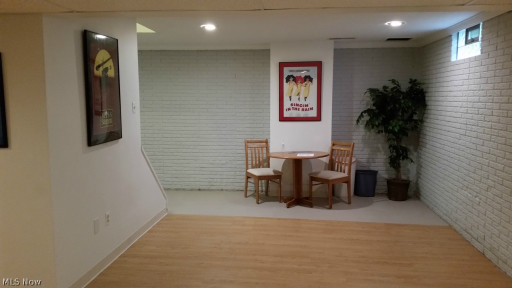 OaklawnEst RE PLAT Lot 25 All - Residential