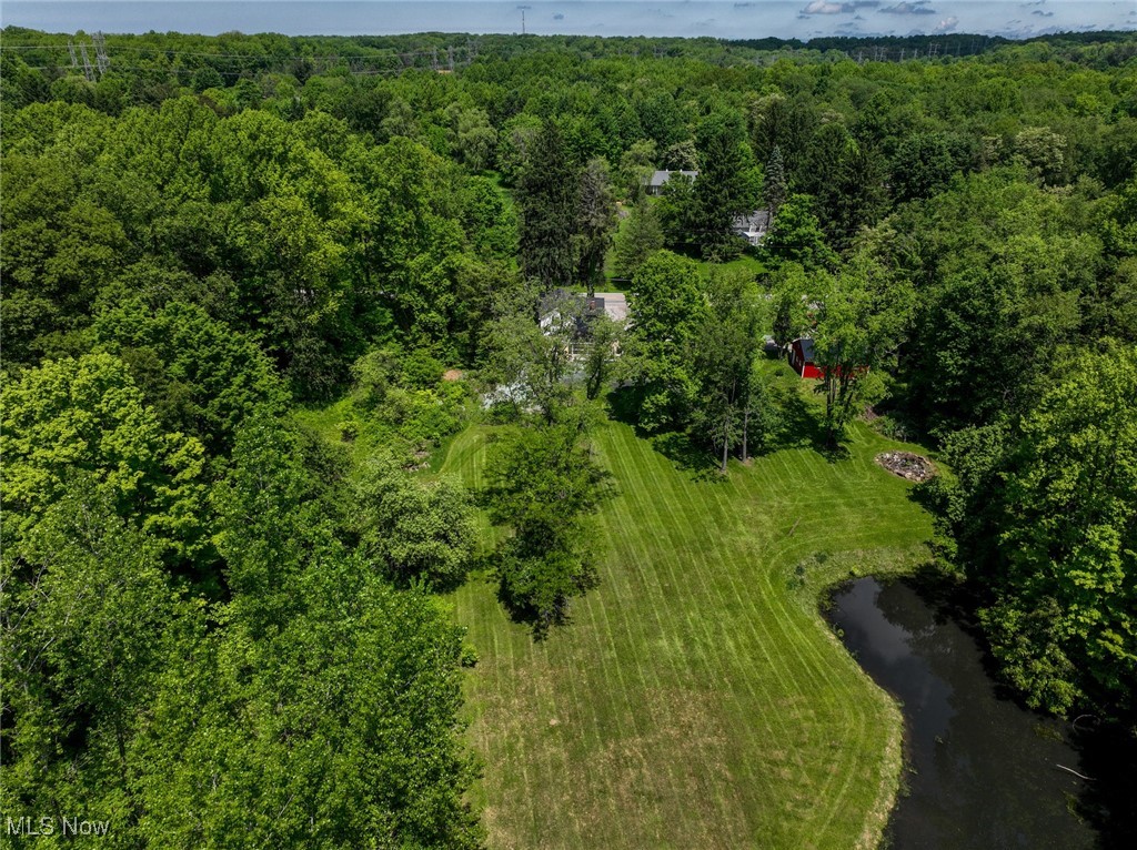 10569 Mulberry Road, Chardon, Ohio image 4