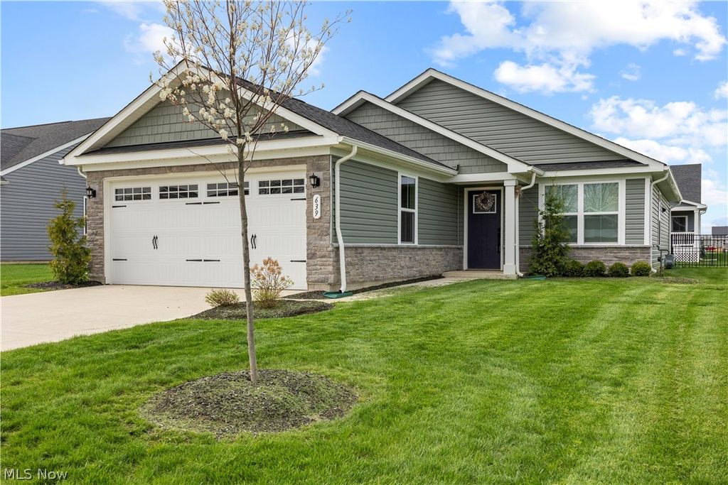 Photo of 639 Apple Ridge Drive, Elyria, OH 44035 (MLS # 5200594)