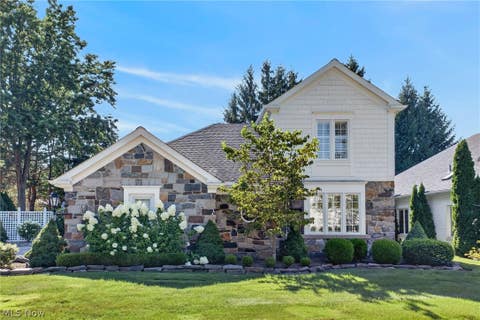 Homes For Sale - 1088 Clubside Drive<br/> Westlake, OH 44145