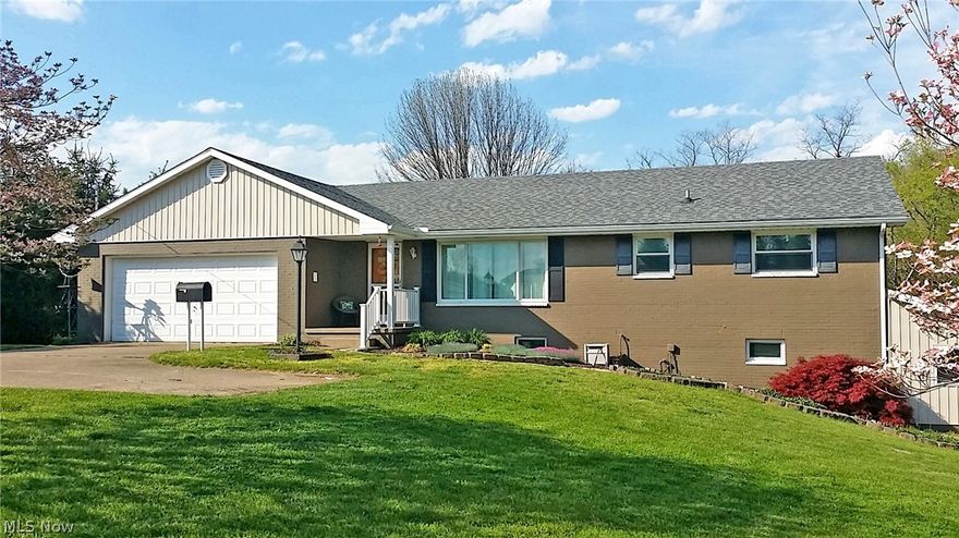 This fantastic ranch has been lovingly maintained with so much to offer. Beautifully updated kitchen & baths, newer electric upgrade, roof, seamless gutters, HVAC, deck, lighting, trim & doors. The 4th bedroom is located in the lower level along with a spacious rec room, workout area laundry room & full bath. This home is situated on an acre lot & is a must see!  Elem: St.Marys Elementary School  Elem/Bus: Y  JrHigh: Pleasants County Middle School  JrHigh/Bus: N  High: St Marys High  High/Bus: Y  Fire: VOL  Police: CTY  PossFreeGas: N  ;SQFT=Fin L1:1224, Fin Bsmt:1440, Fin Above:1224, Fin Total:2664, Unfin Above:0;GAR= 2 Car Att, Opener(s);PRKG= Parking Pad