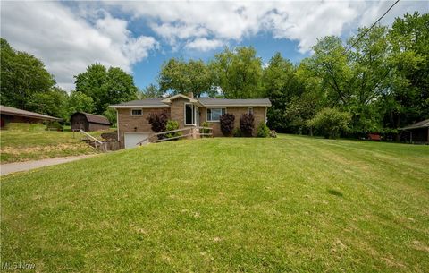 16684 Valley Drive East Liverpool OH 43920
