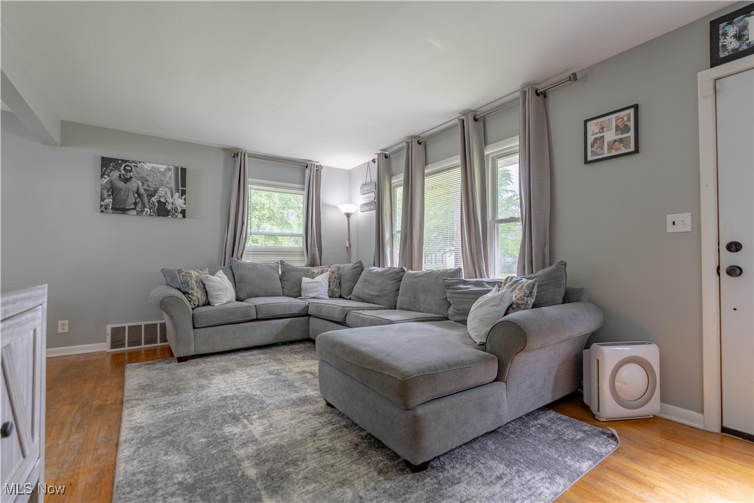 2930 Archwood Place, Cuyahoga Falls, Ohio image 3