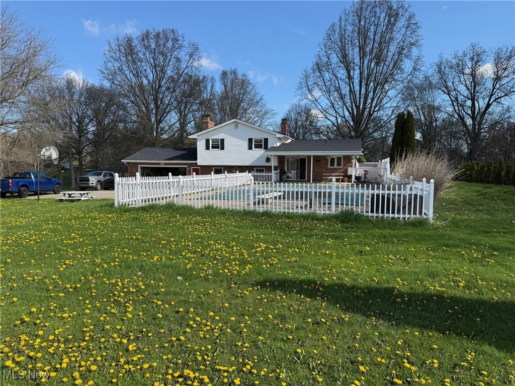 8754 NE Lynnett Street, Alliance, Ohio image 3