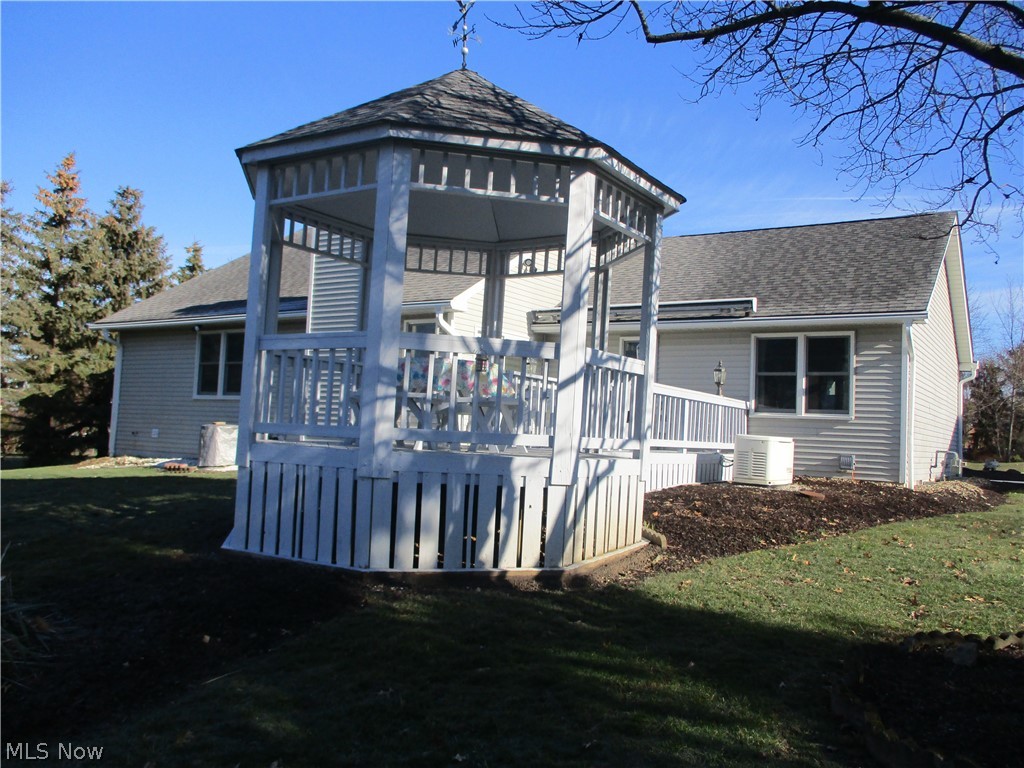 Rockefeller Estate 02-A - Residential