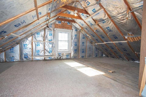 Tiny photo for 213 Como Street, Struthers, OH 44471 (MLS # 5215378)