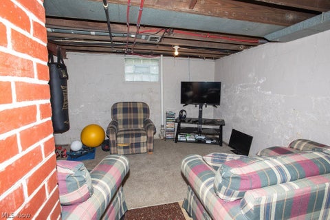 Tiny photo for 213 Como Street, Struthers, OH 44471 (MLS # 5215378)
