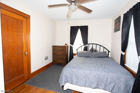 Tiny photo for 213 Como Street, Struthers, OH 44471 (MLS # 5215378)