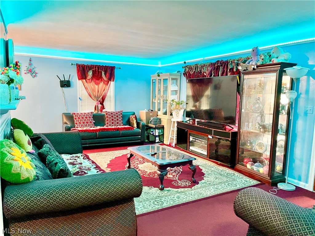 Dill Ave Sub/G Caprettas - Residential