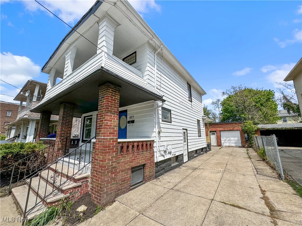 977 Nathaniel Road, Cleveland, Ohio image 3