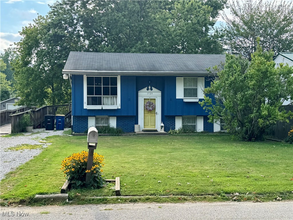 Welcome to this charming 4-bedroom, 1.5-bath home located in the heart of Ashtabula's Harbor district. This spacious home features a full basement, offering plenty of storage or potential for additional living space. Conveniently situated near schools, parks, shopping, and local dining. Enjoy all the charm and amenities the harbor area has to offer, just minutes from Lake Erie.