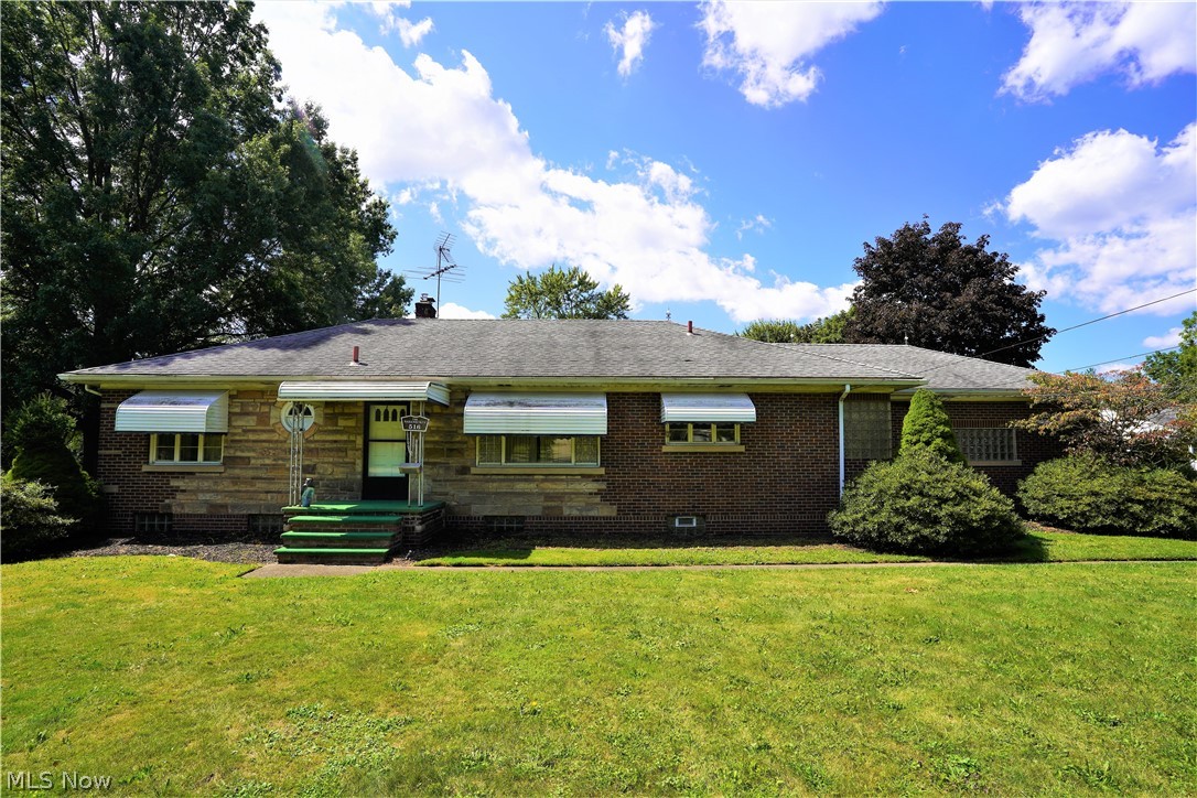 You don't want to miss this never before listed brick ranch on two acres in Tallmadge! This home features a three bedrooms and three full baths! The living room has a fireplace to enjoy the cool autumn nights that are right around the corner. The bedrooms are generously sized! Outside you will enjoy a closed in porch overlooking the back yard. There is a two car attached garage as well as an outbuilding that will easily house 4-5 cars!
There is so much to love in this beautiful home, you will want to schedule your showing today!